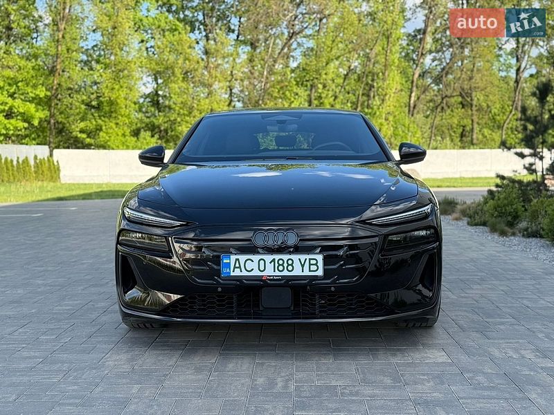 Audi S6 e-tron