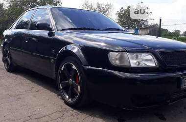 Audi S6  1995