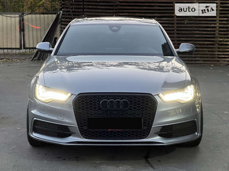 Седан Audi S6