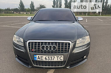 Audi S8  2007