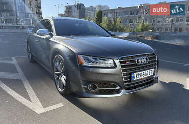 Audi S8  2016