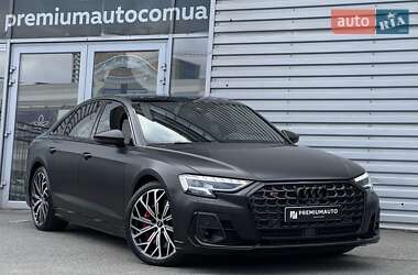 Audi S8  2022