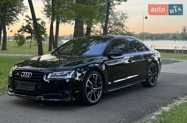 Audi S8  2017