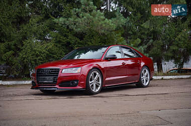 Audi S8  2014
