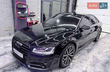 Audi S8  2016