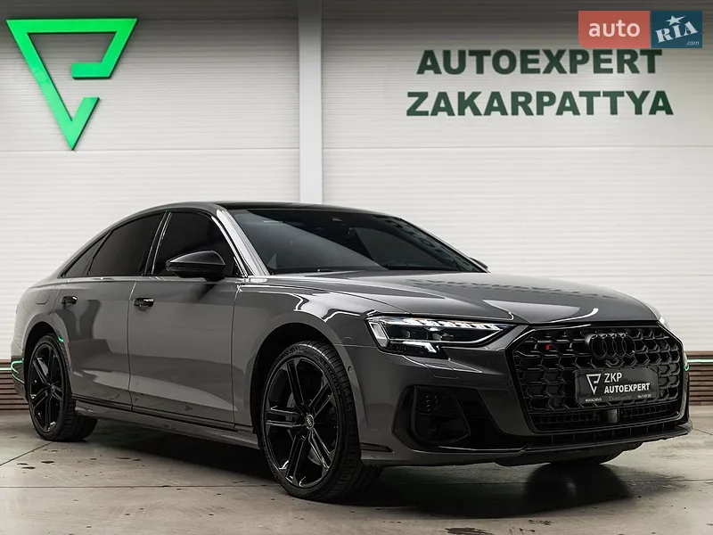 Audi S8 2023
