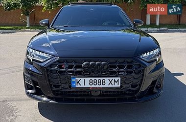 Седан Audi S8 2024 в Киеве