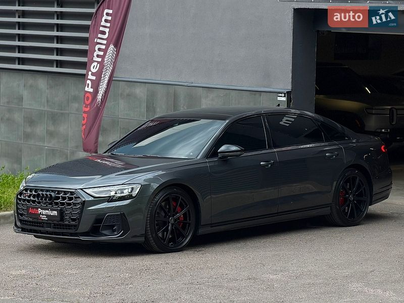 Седан Audi S8 2022 в Харькове