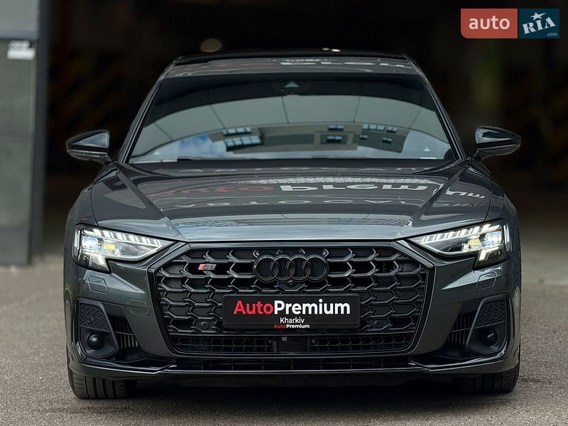 Седан Audi S8 2022 в Харькове