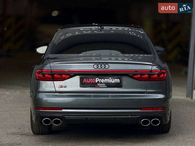 Седан Audi S8 2022 в Харькове