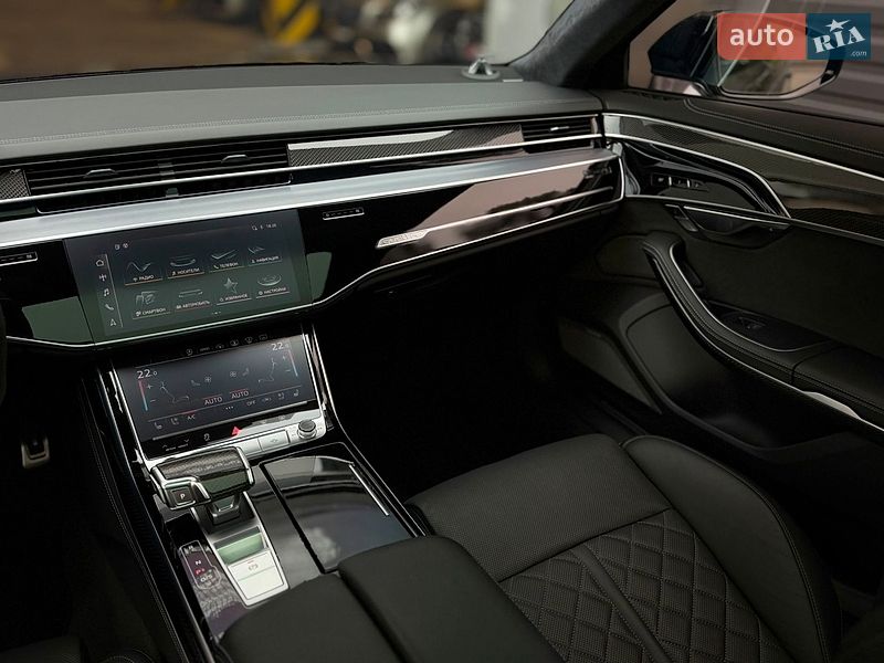 Седан Audi S8 2022 в Харькове