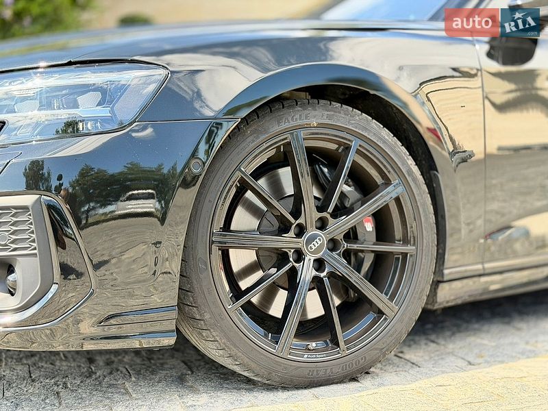 Седан Audi S8 2024 в Львове фото 53 Седан Audi S8 2024 в Львове