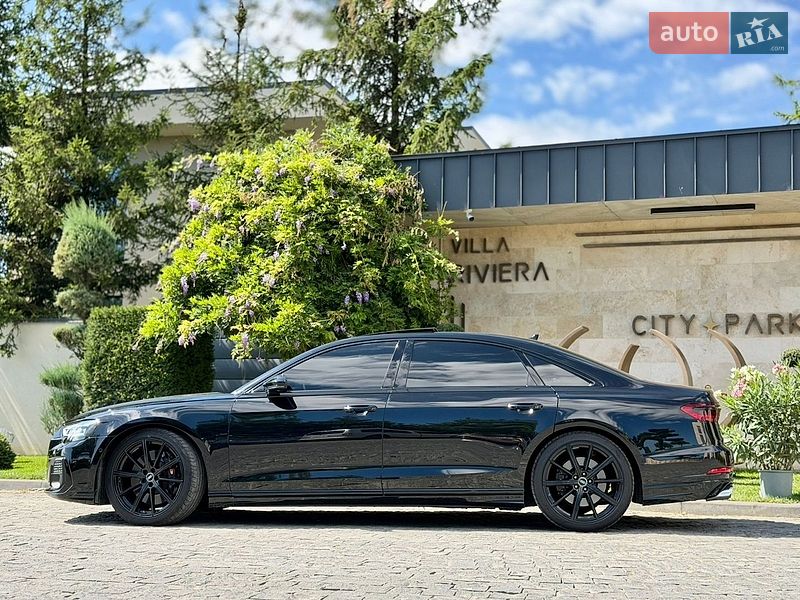 Седан Audi S8 2024 в Львове фото 22 Седан Audi S8 2024 в Львове