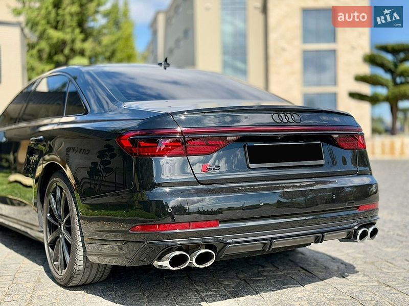 Седан Audi S8 2024 в Львове фото 38 Седан Audi S8 2024 в Львове