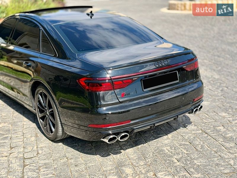 Седан Audi S8 2024 в Львове фото 39 Седан Audi S8 2024 в Львове