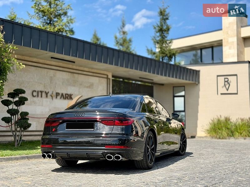 Седан Audi S8 2024 в Львове фото 41 Седан Audi S8 2024 в Львове