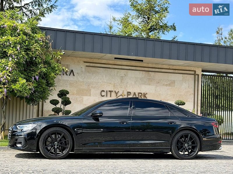 Седан Audi S8 2024 в Львове фото 30 Седан Audi S8 2024 в Львове