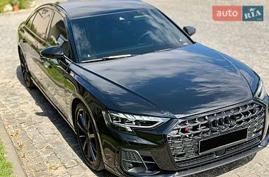 Седан Audi S8 2024 в Львове фото 13 Седан Audi S8 2024 в Львове