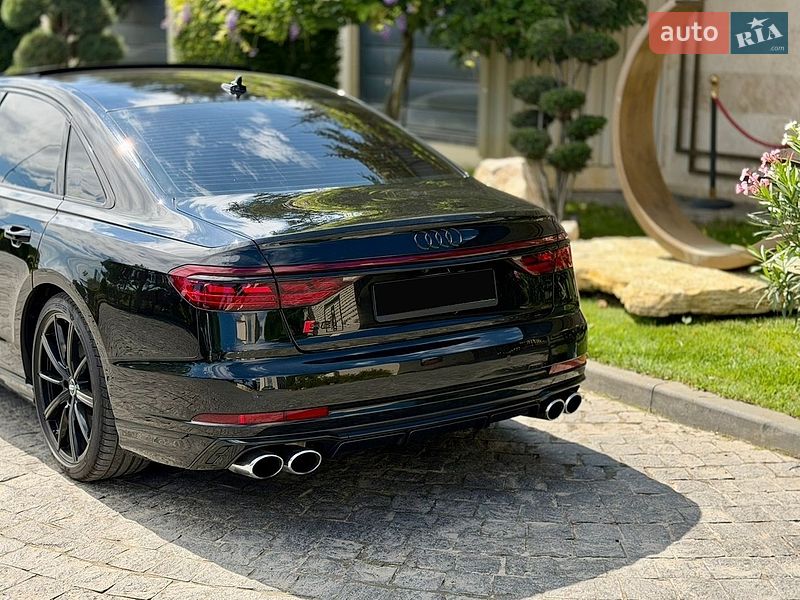 Седан Audi S8 2024 в Львове фото 48 Седан Audi S8 2024 в Львове