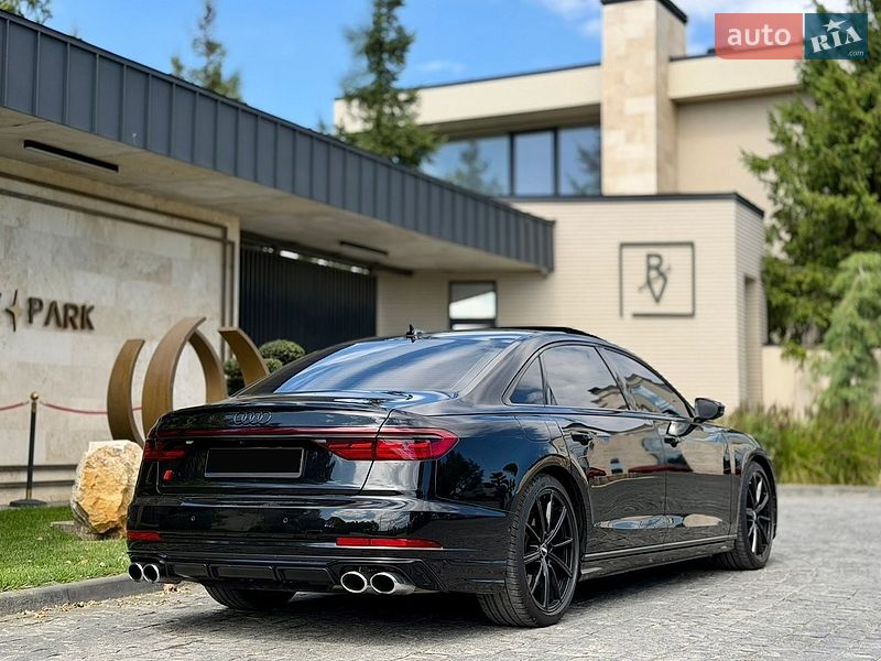 Седан Audi S8 2024 в Львове фото 50 Седан Audi S8 2024 в Львове