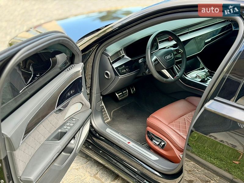 Седан Audi S8 2024 в Львове фото 60 Седан Audi S8 2024 в Львове