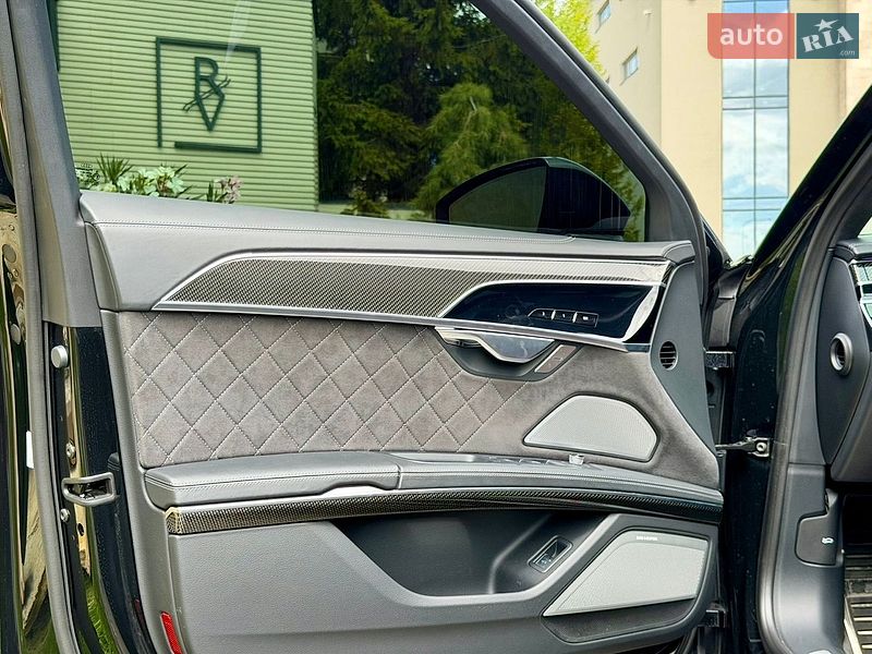 Седан Audi S8 2024 в Львове фото 61 Седан Audi S8 2024 в Львове