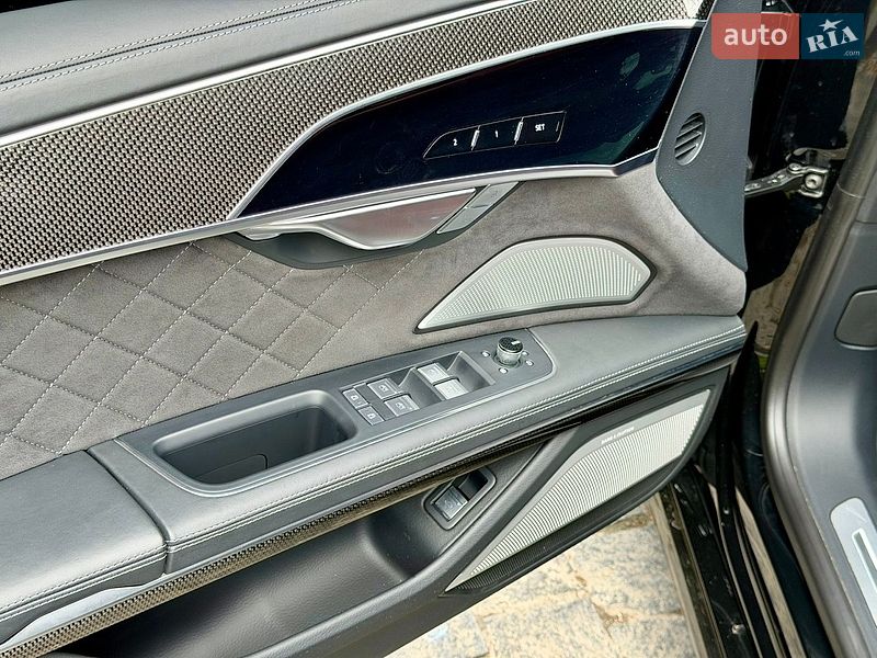 Седан Audi S8 2024 в Львове фото 62 Седан Audi S8 2024 в Львове