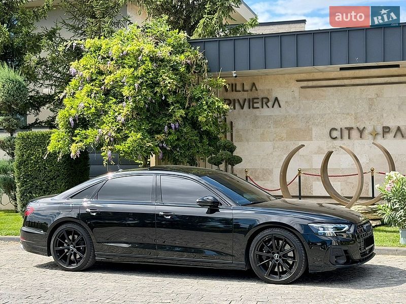 Седан Audi S8 2024 в Львове фото 36 Седан Audi S8 2024 в Львове