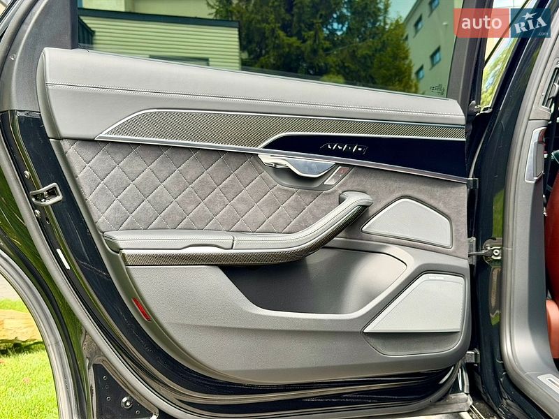 Седан Audi S8 2024 в Львове фото 70 Седан Audi S8 2024 в Львове
