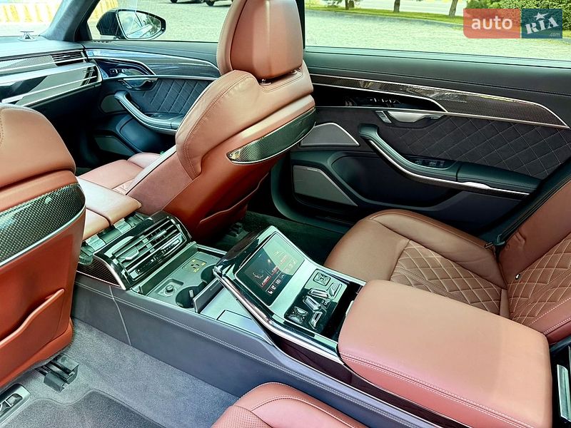 Седан Audi S8 2024 в Львове фото 73 Седан Audi S8 2024 в Львове