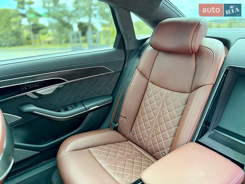 Седан Audi S8 2024 в Львове фото 82 Седан Audi S8 2024 в Львове