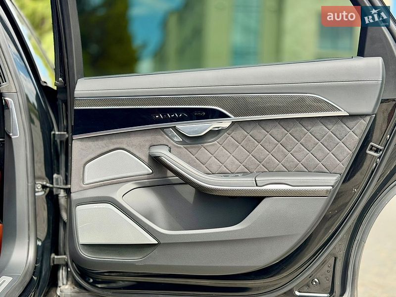 Седан Audi S8 2024 в Львове фото 87 Седан Audi S8 2024 в Львове