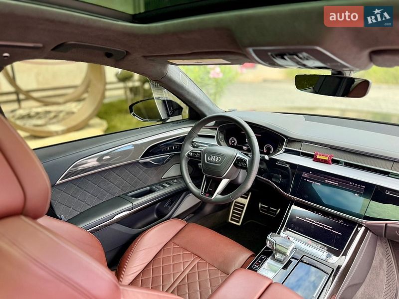 Седан Audi S8 2024 в Львове фото 93 Седан Audi S8 2024 в Львове