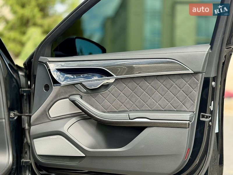 Седан Audi S8 2024 в Львове фото 102 Седан Audi S8 2024 в Львове