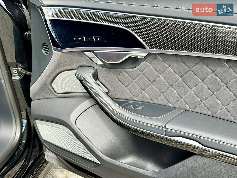 Седан Audi S8 2024 в Львове фото 103 Седан Audi S8 2024 в Львове