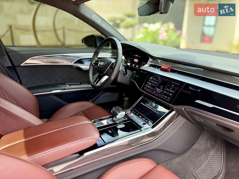 Седан Audi S8 2024 в Львове фото 107 Седан Audi S8 2024 в Львове