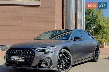 Audi S8  2023