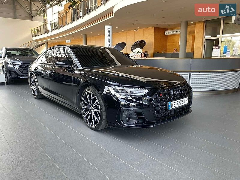 Седан Audi S8 2025 в Днепре фото 3 Седан Audi S8 2025 в Днепре