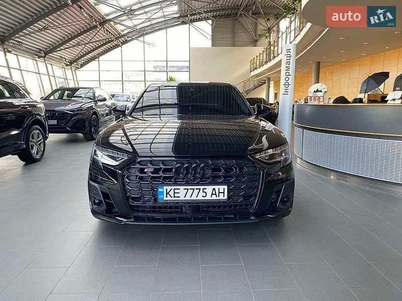 Седан Audi S8 2025 в Днепре фото 2 Седан Audi S8 2025 в Днепре