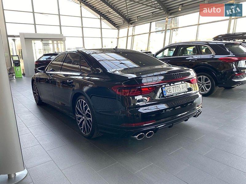 Седан Audi S8 2025 в Днепре фото 10 Седан Audi S8 2025 в Днепре