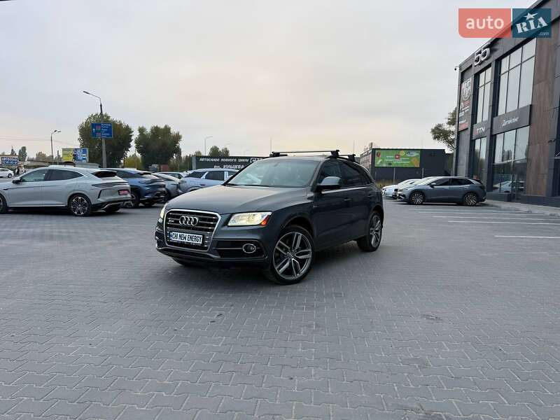 Audi SQ5 2015