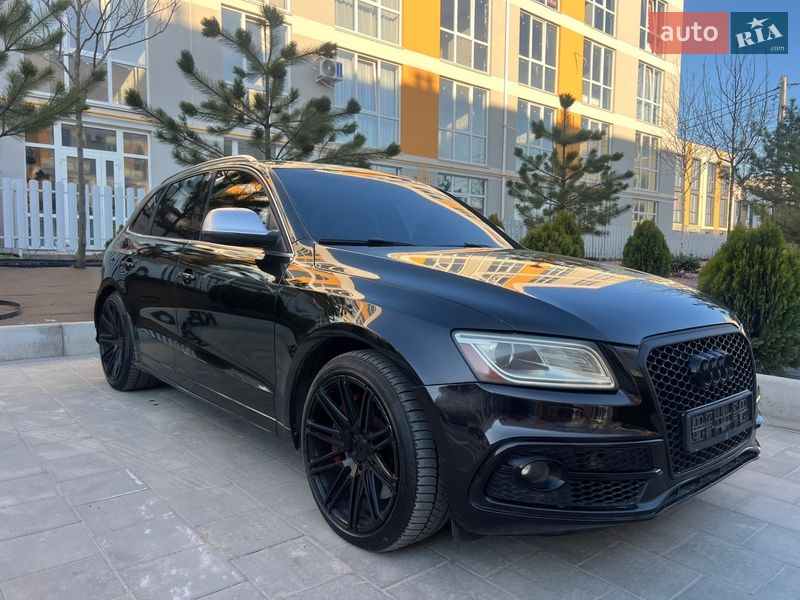 Внедорожник / Кроссовер Audi SQ5 2014 в Киеве
