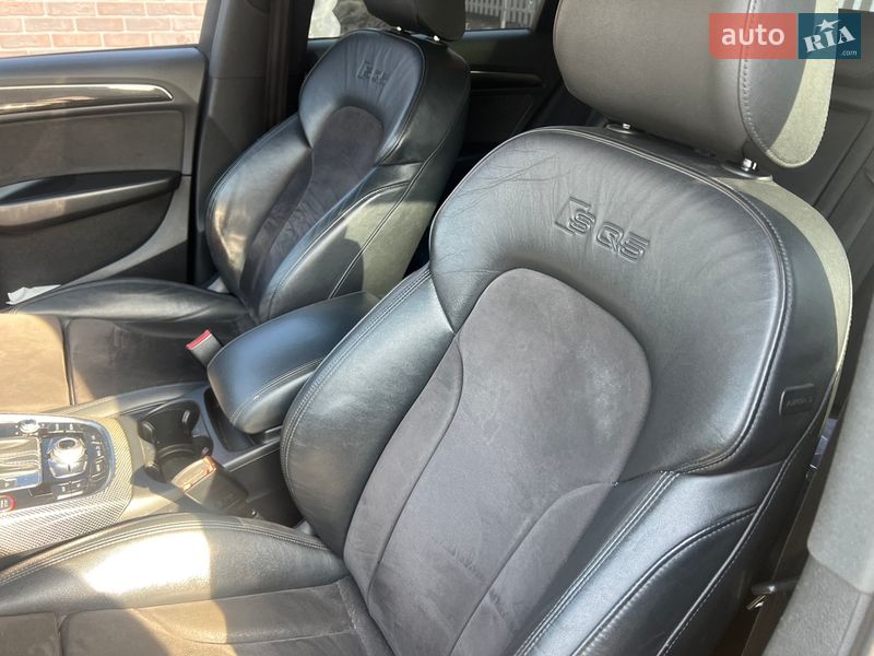Внедорожник / Кроссовер Audi SQ5 2014 в Киеве