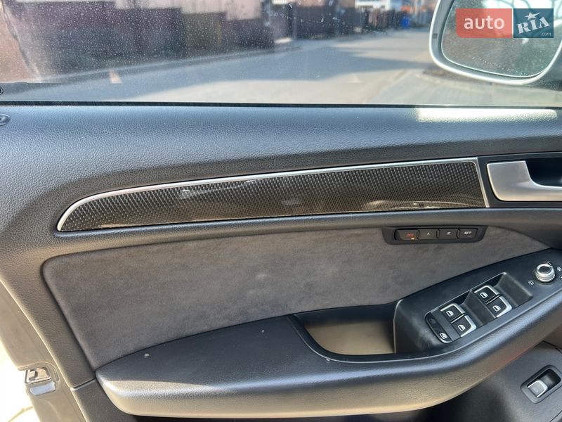 Внедорожник / Кроссовер Audi SQ5 2014 в Киеве
