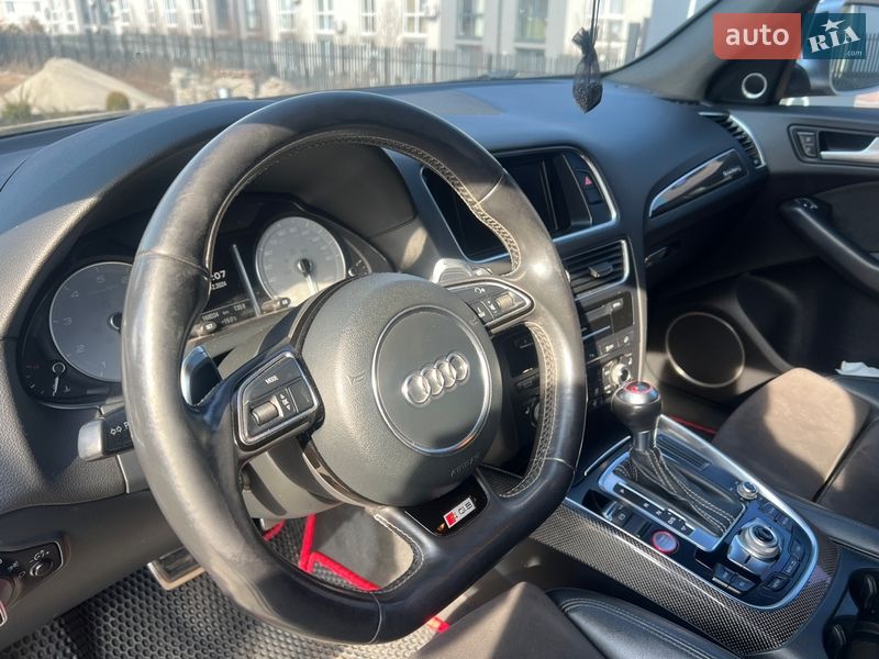 Внедорожник / Кроссовер Audi SQ5 2014 в Киеве