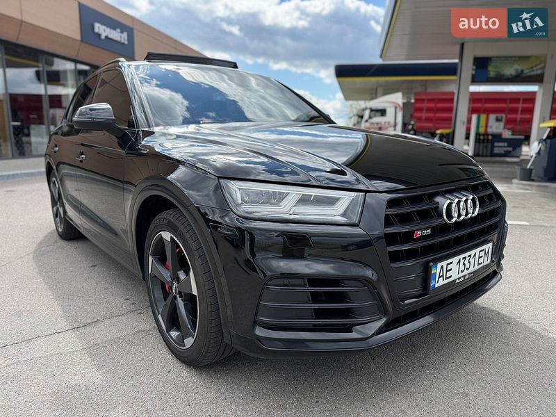 Внедорожник / Кроссовер Audi SQ5 2019 в Днепре