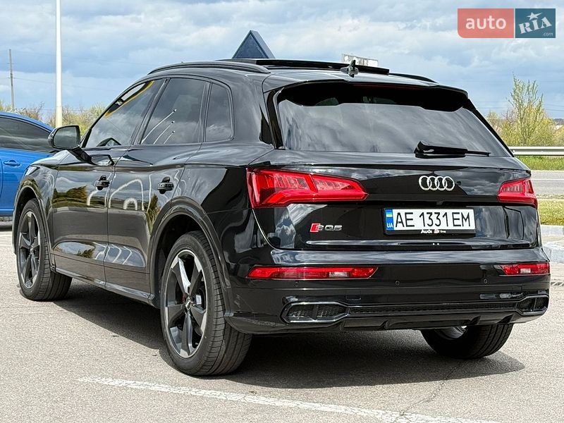Внедорожник / Кроссовер Audi SQ5 2019 в Днепре