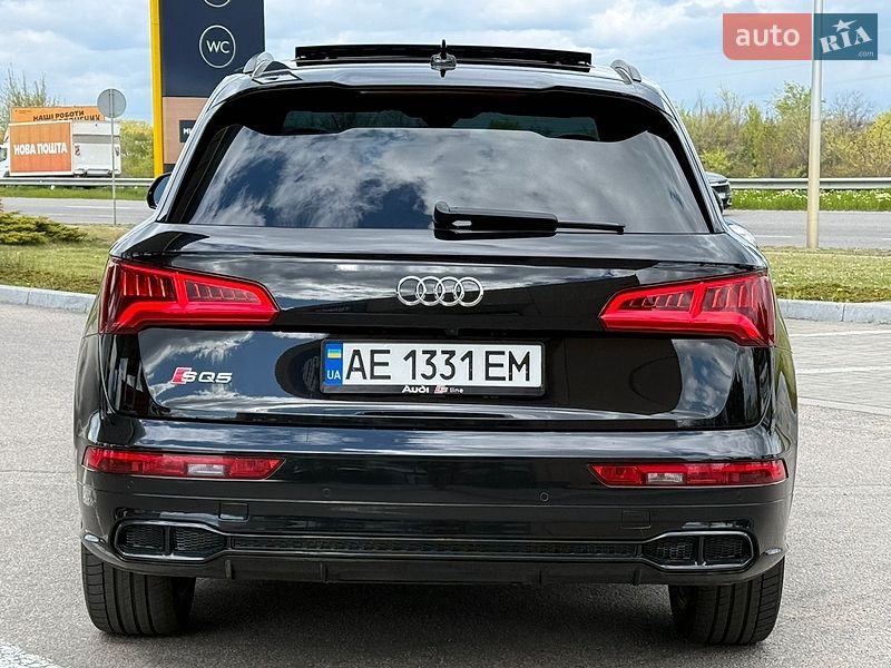 Внедорожник / Кроссовер Audi SQ5 2019 в Днепре