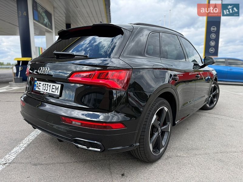 Внедорожник / Кроссовер Audi SQ5 2019 в Днепре
