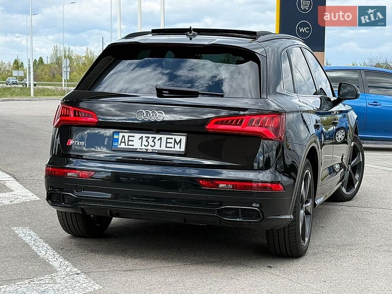 Внедорожник / Кроссовер Audi SQ5 2019 в Днепре
